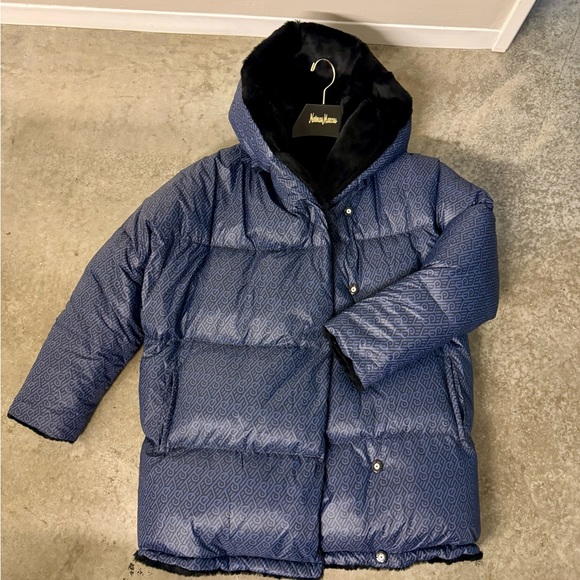 Yves Salomon Reversible Sheared Rabbit Puffer Jacket, size 36/S - Picture 3 of 6